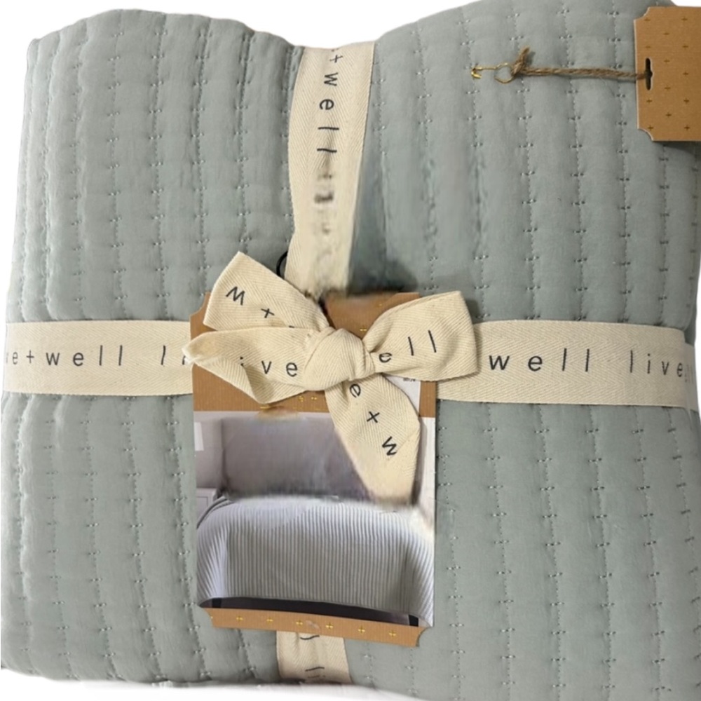 Live Well Jade Green Full/Queen Quilt 90”x90” NEW with Tags 100% Polyester